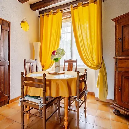 La Chabriere, Briarde De Charme Au Calme Proche Disneyland Holiday home Lumigny