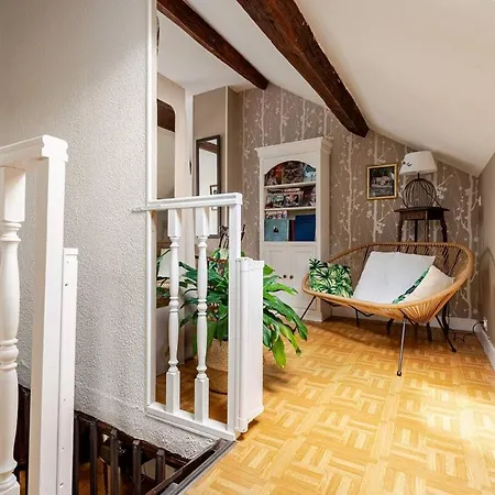 Holiday home La Chabriere, Briarde De Charme Au Calme Proche Disneyland *